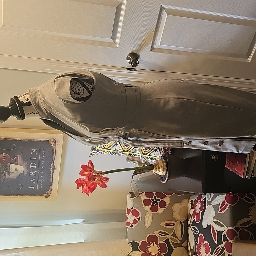 Calvin Klein Claassic Dress, Cap Sleeve, Belted, Gray.  Women's, Size 4P - Picture 3 of 13
